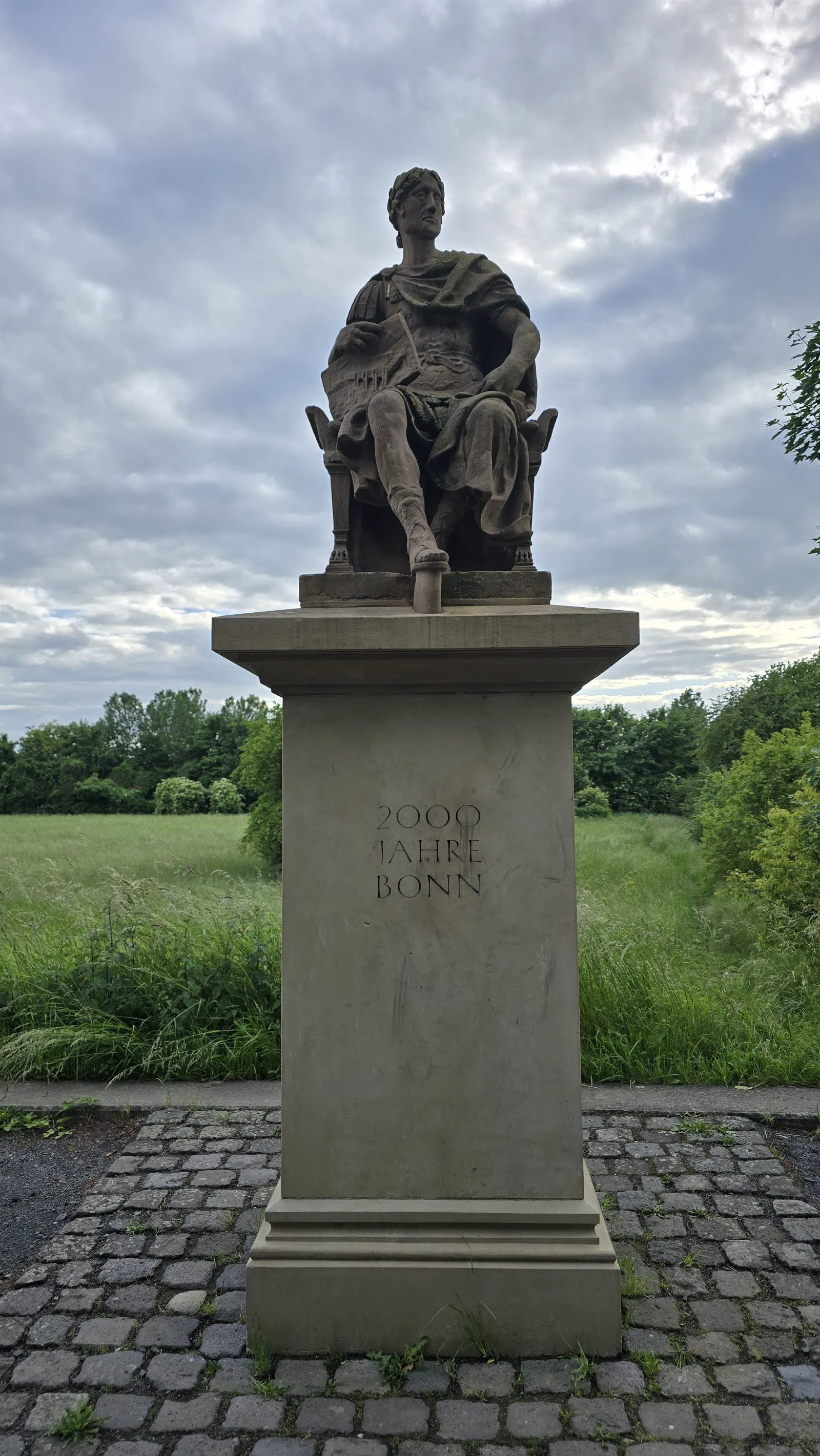 Römerdenkmal (Caesar monument) on the Rheindeich, Bonn