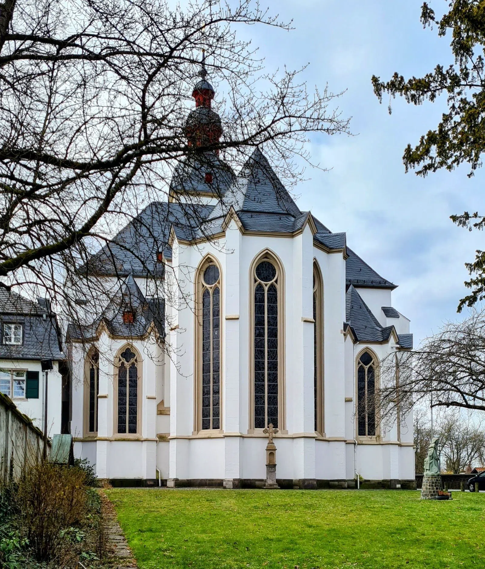 Stiftskirche St. Peter (Vilich), Bonn